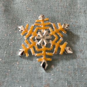 Snowflake brooch